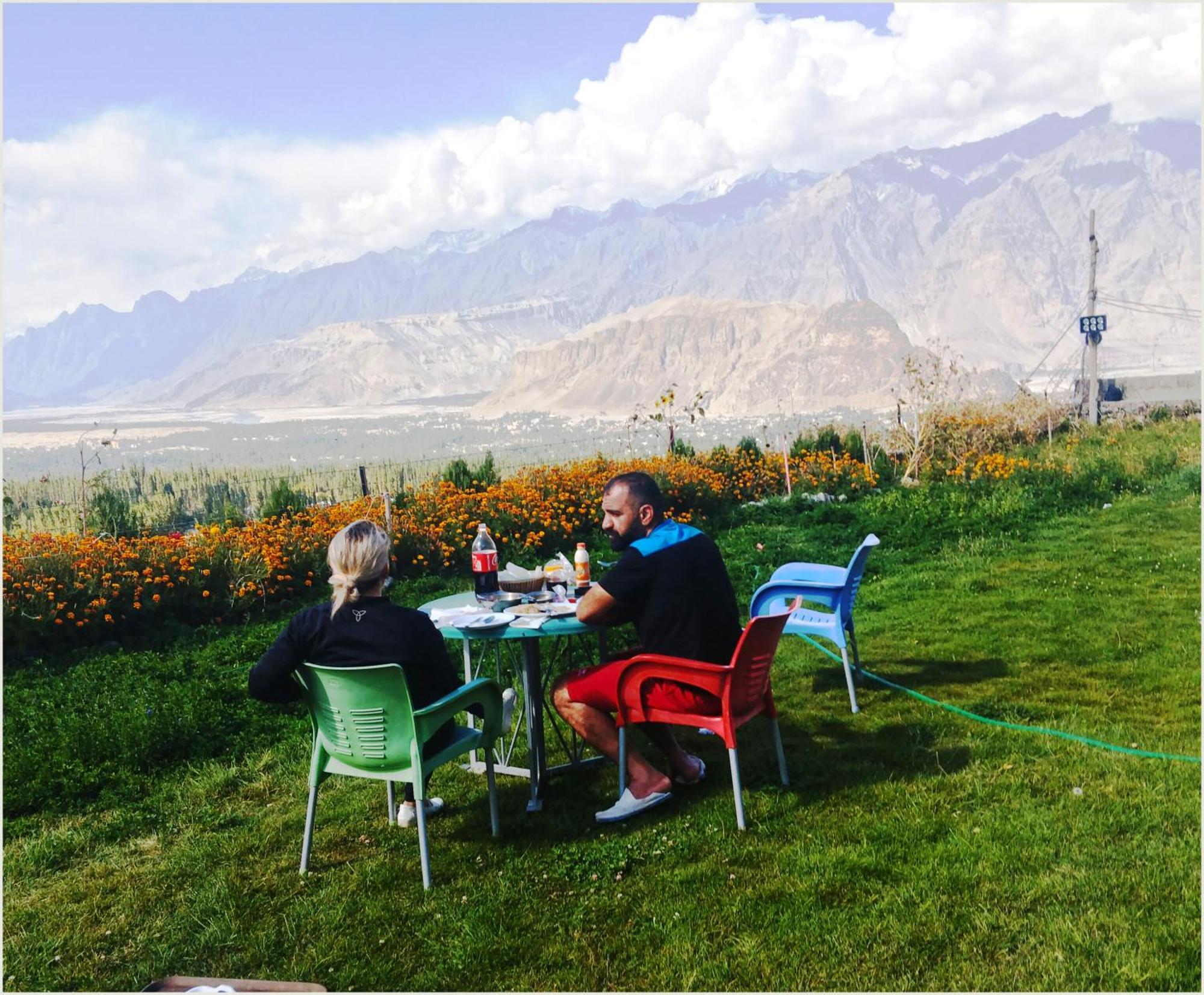 Hotel Mountain Lodge Skardu Exterior foto