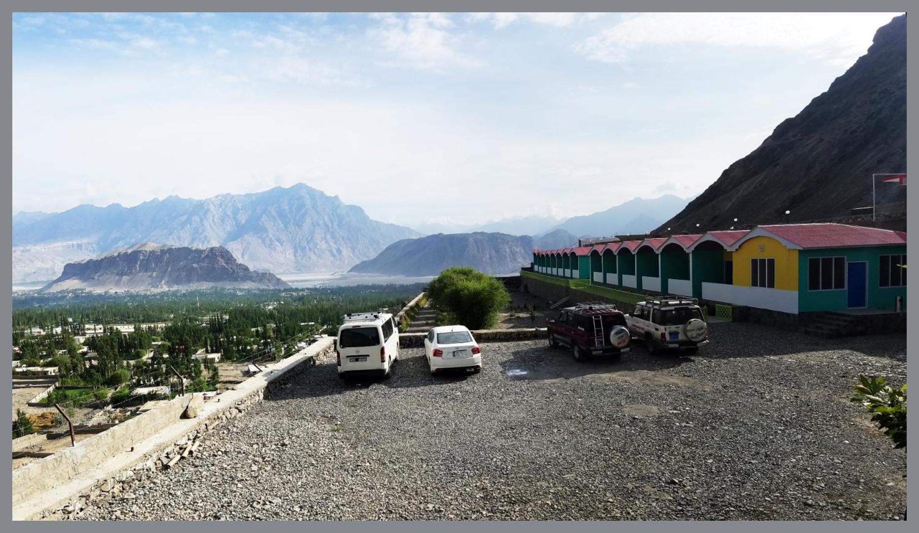 Hotel Mountain Lodge Skardu Exterior foto